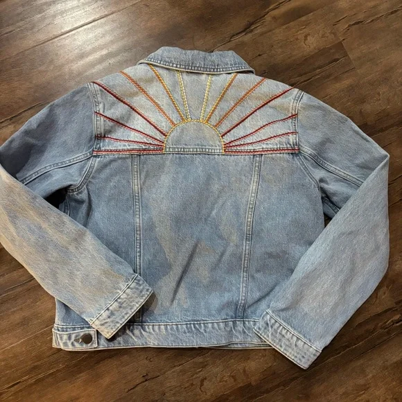 Marine Layer Embroidered Jean Jacket EXC SIZE M - Picture 4 of 9